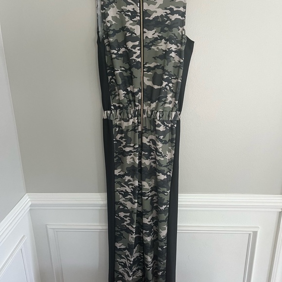 Revolution LET THE BASS GO
RC22841 Small Adult - Picture 2 of 7